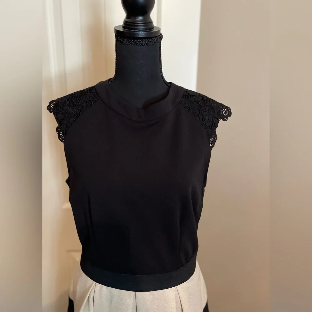 Sleeveless Dress - Picture 4 of 7